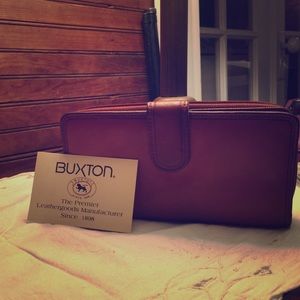 Buxton Brown Leather Wallet