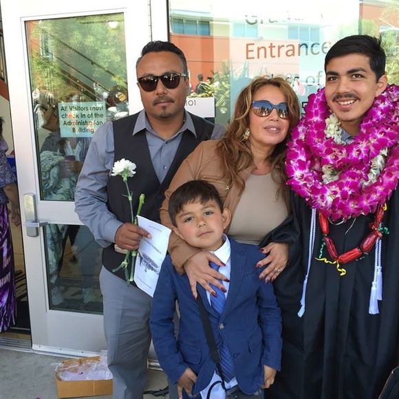 Meet your Posher, Jessica - Picture 1 of 1