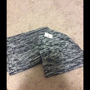 Pink scarf and hate set