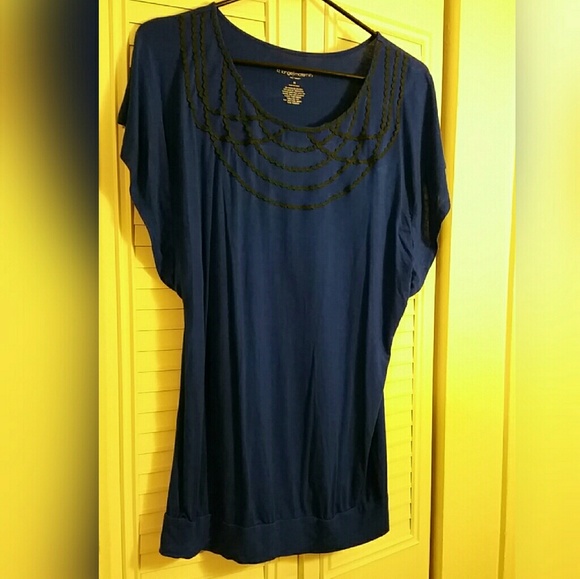 SOLD**Maternity blouse/top