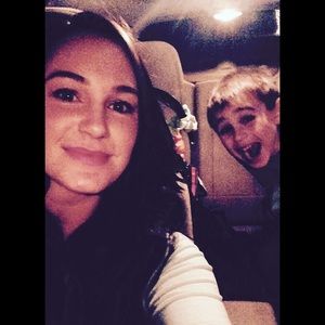 Meet your Posher, Kelsey