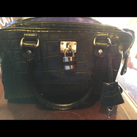 Mady Claire "Laura" Croco Embossed leather tote - Picture 2 of 4