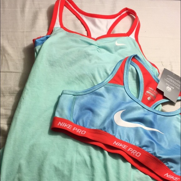 ⚫️Nike NWT bundle. sports bra and tank top