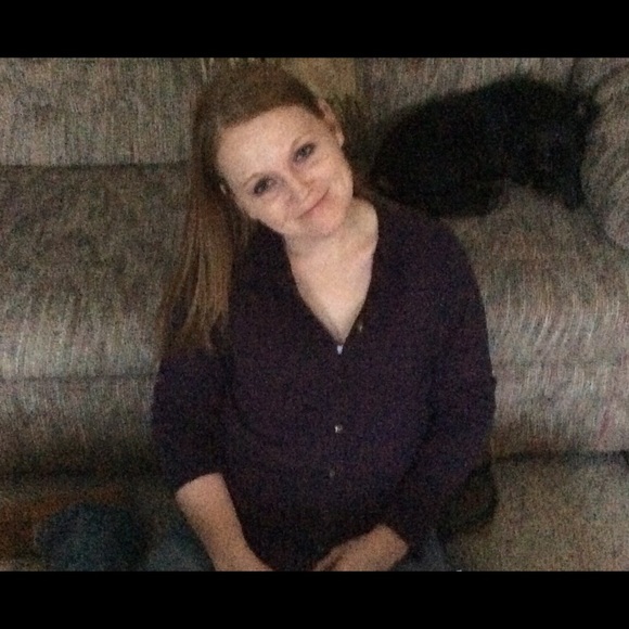 Meet your Posher, Kari - Picture 1 of 1