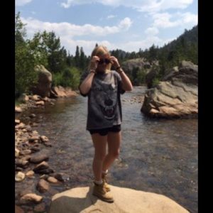 Meet your Posher, Megan