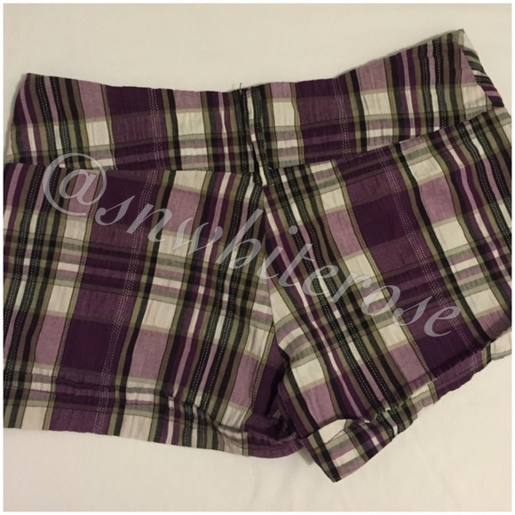 ⚡️Purple Plaid Shorts - Picture 3 of 3