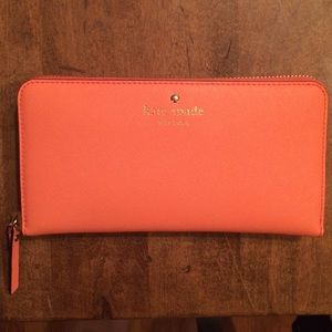 Kate spade- cedar street lacey wallet