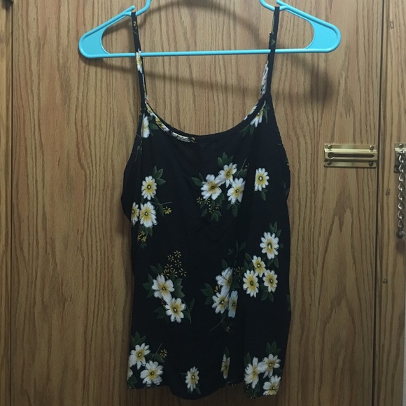 EUC! Black floral tank top!