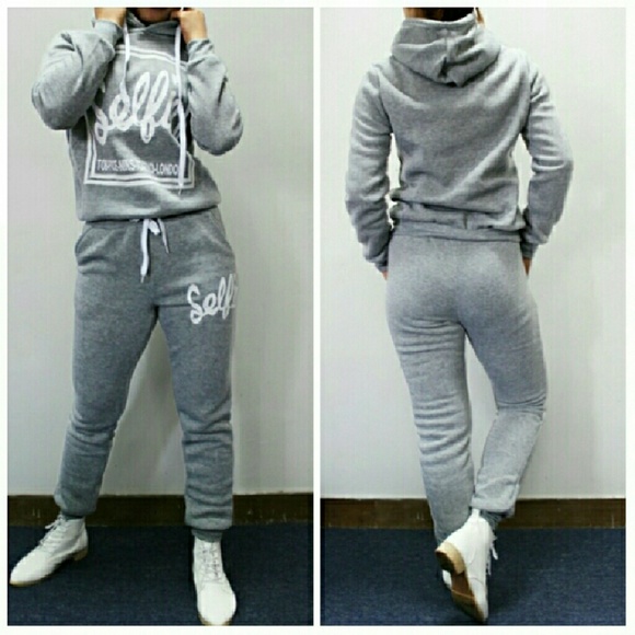 Sweatshirt  + pants - Picture 1 of 2