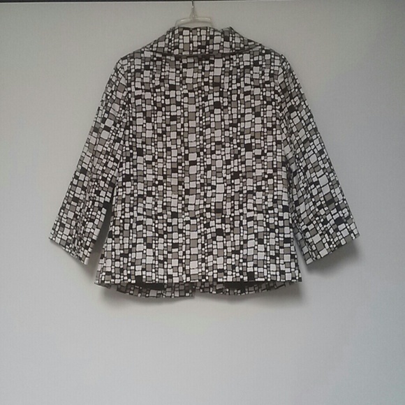 Beautiful Liz Claiborne blazer size 10 NWOT - Picture 2 of 4