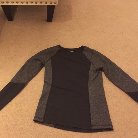 Long sleeve Ivivva grey and black shirt