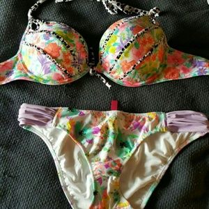 Victorias Secret bathing suit 36D medium bottoms