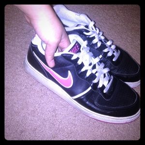 Size 9.5 pink and black nikes