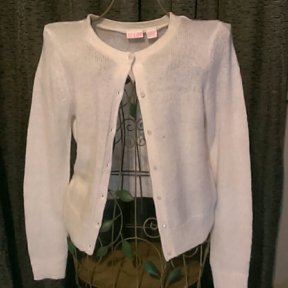 Cream pearl button Cardigan