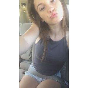 Meet your Posher, Jade