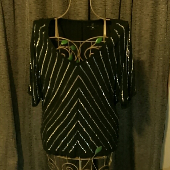 V next sequenced detail top