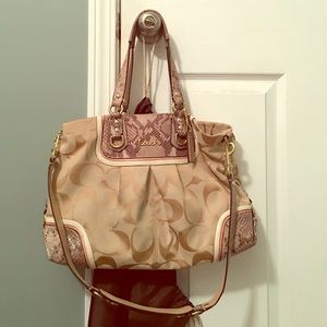 Coach bag with snake skin print and dust bag
