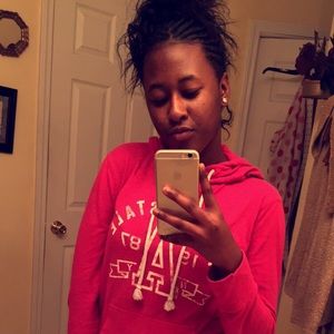 Meet your Posher, Makayla