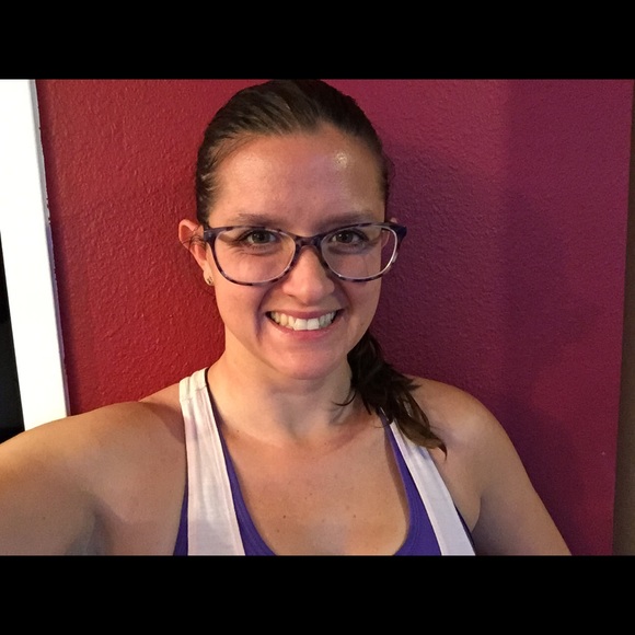 Meet your Posher, Angela - Picture 1 of 1