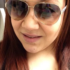 Meet your Posher, Janett