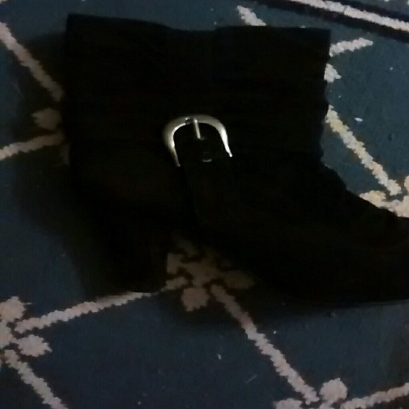 Black heel ankle boots