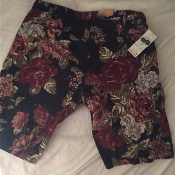 Men's shorts size 31