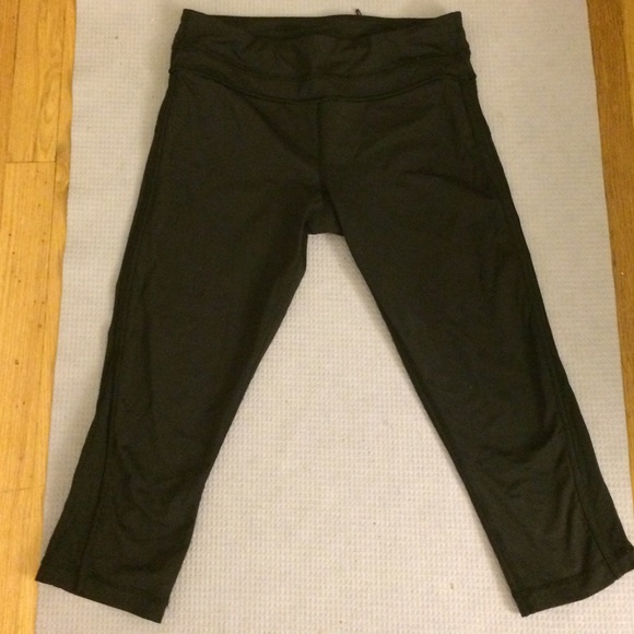 Lululemon luxtreme crop yoga pants