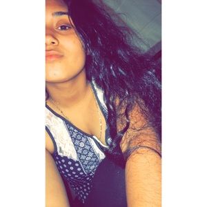 Meet your Posher, Alma