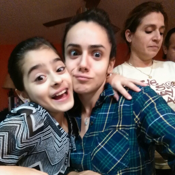 Meet your Posher, Melissa - Picture 3 of 4