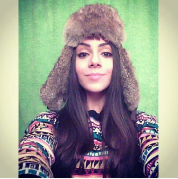 Meet your Posher, Melissa - Picture 4 of 4