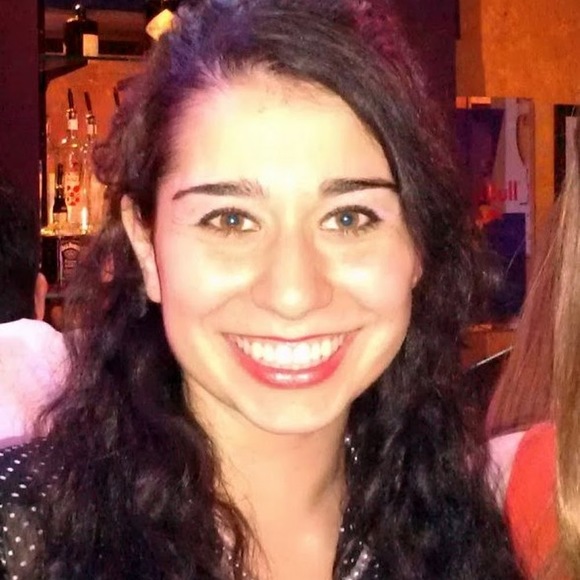 Meet your Posher, Monica