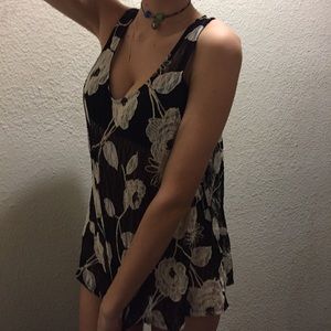 Black and white floral print lace shirt