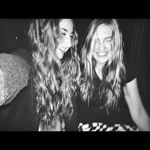 Meet your Posher, Anika