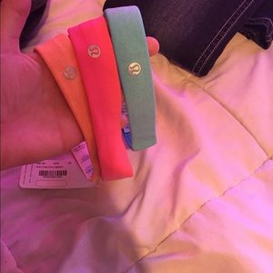 Lulu tamer fly away headbands