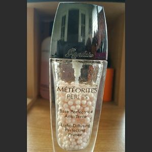 Sold! Guerlain Meteorite Light Diffusing Pearls.