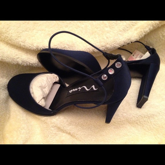 🆕 Nina - Picture 3 of 3