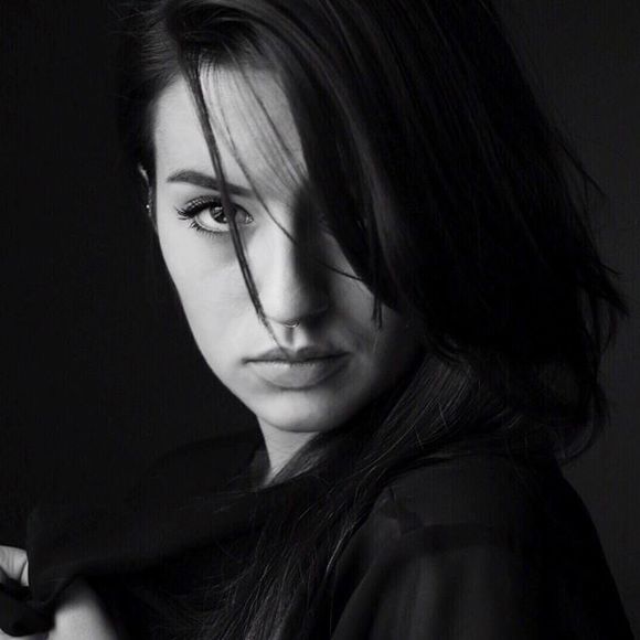 Meet your Posher, Leah