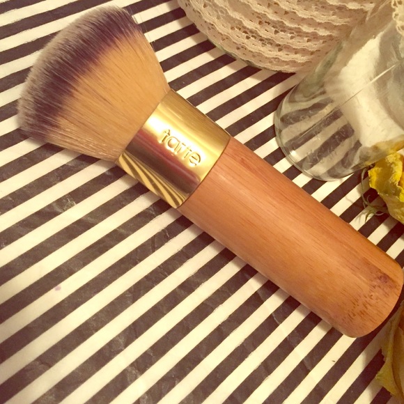 tarte Other - Tarte Airbrush Finish Bamboo Foundation Brush