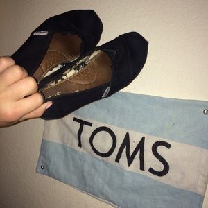 Black Toms