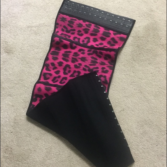 Waist trainer. Ann Chery - Picture 3 of 4