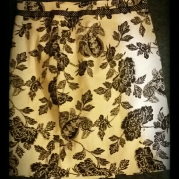 Pencil skirt