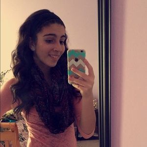 Meet your Posher, Brooke