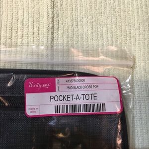 Thirty one pocket a tote