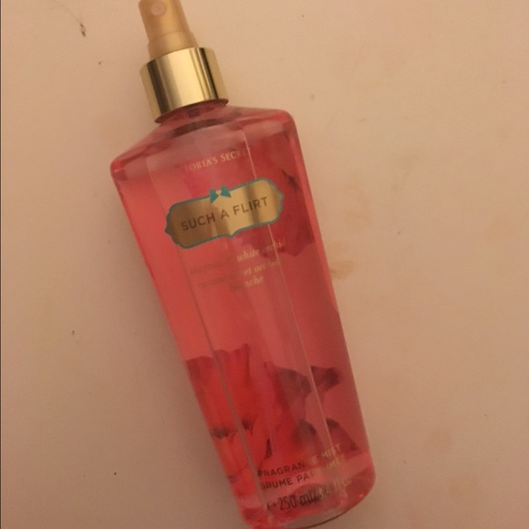 Such a Flirt . Victoria Secret Perfume