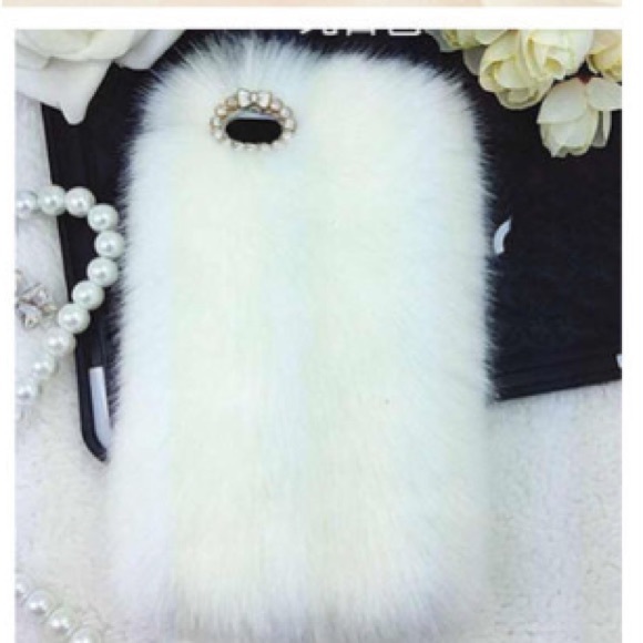 White furry phone case 6s