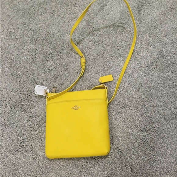 Coach - Picture 1 of 2