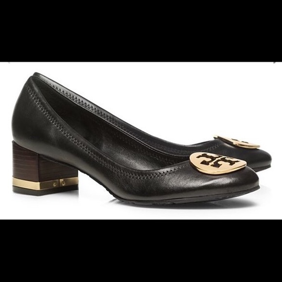Brand New Tory Burch Leather Amy Pumps 7 - Picture 1 of 4