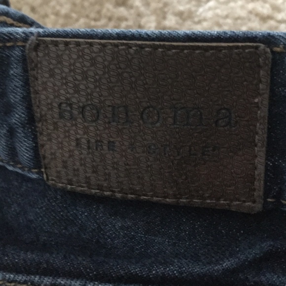 Jeans! Dark wash blue jeans! - Picture 2 of 3