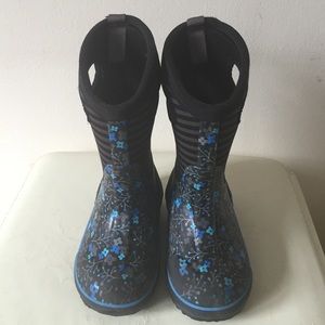Kids Bogs waterproof boots