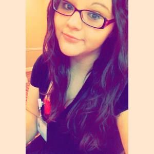 Meet your Posher, Evelyn